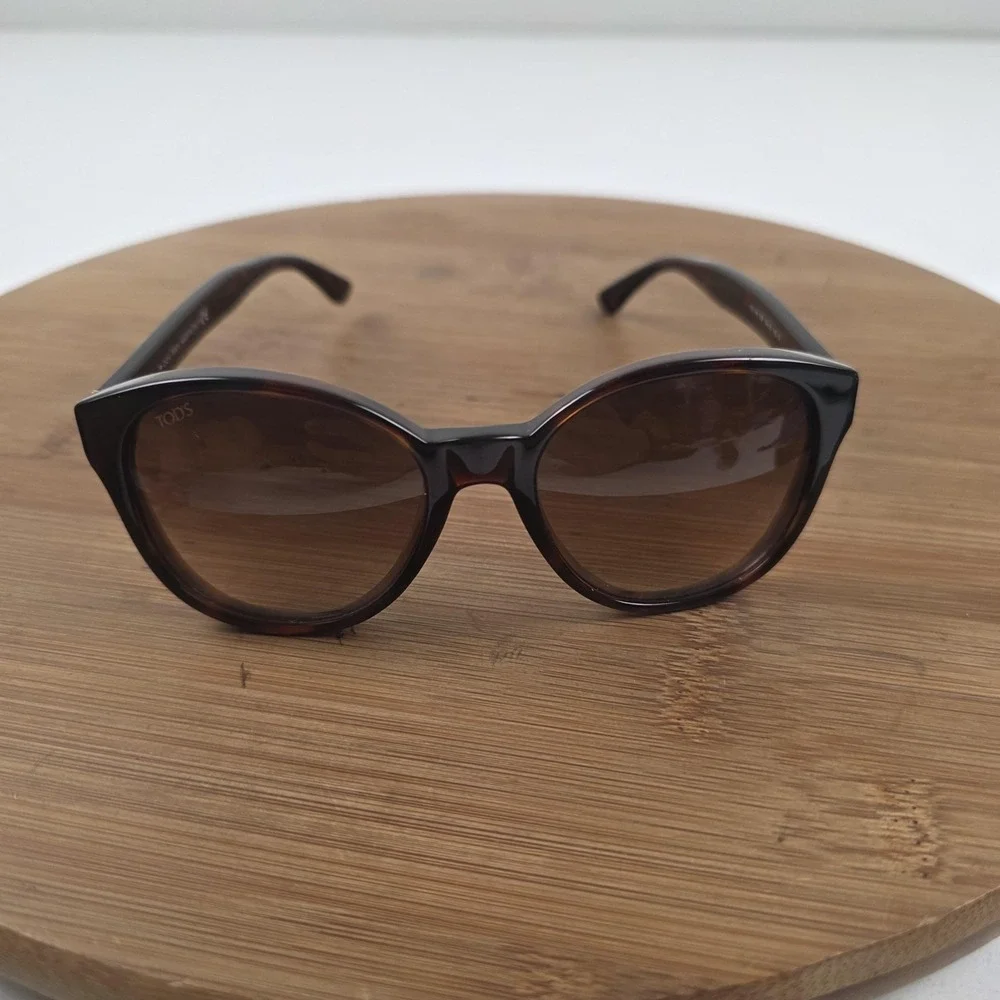 Tod's TO 146 52F Sunglasses Womens 53-18 Brown Tortoise Cat Eye Gradient Italy
